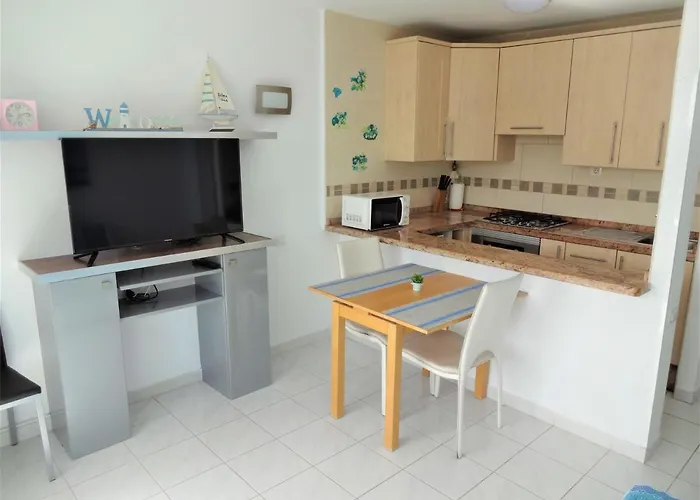 South Facing With Sea View And Free Wifi In Playa Honda Heart Of Las Americas